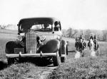 REO Flying Cloud Sedan 1936 года